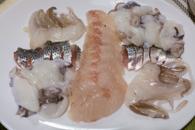 Sashimi - Firefly Squid Dropping, Searobin, Gizzard Shad and Octopus